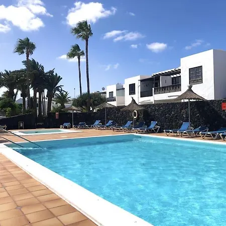 Casa Mo, 2 Bedroom Apartment Close To The Beach Puerto del Carmen  Exterior photo